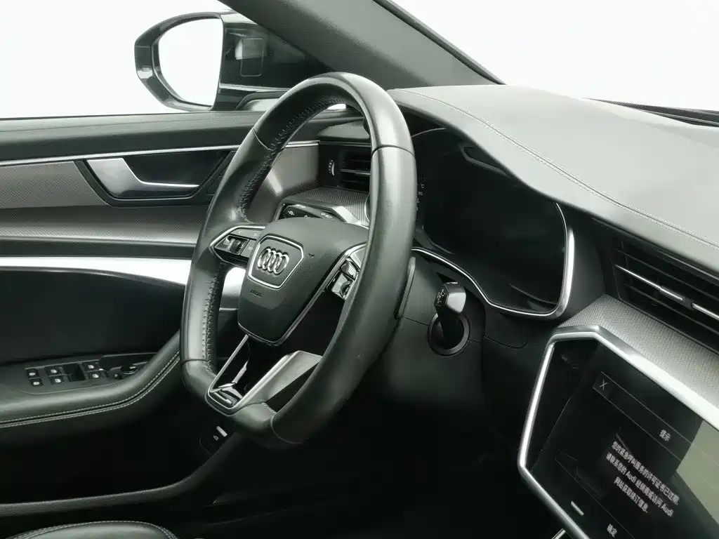 Фото 22 - Audi A6L