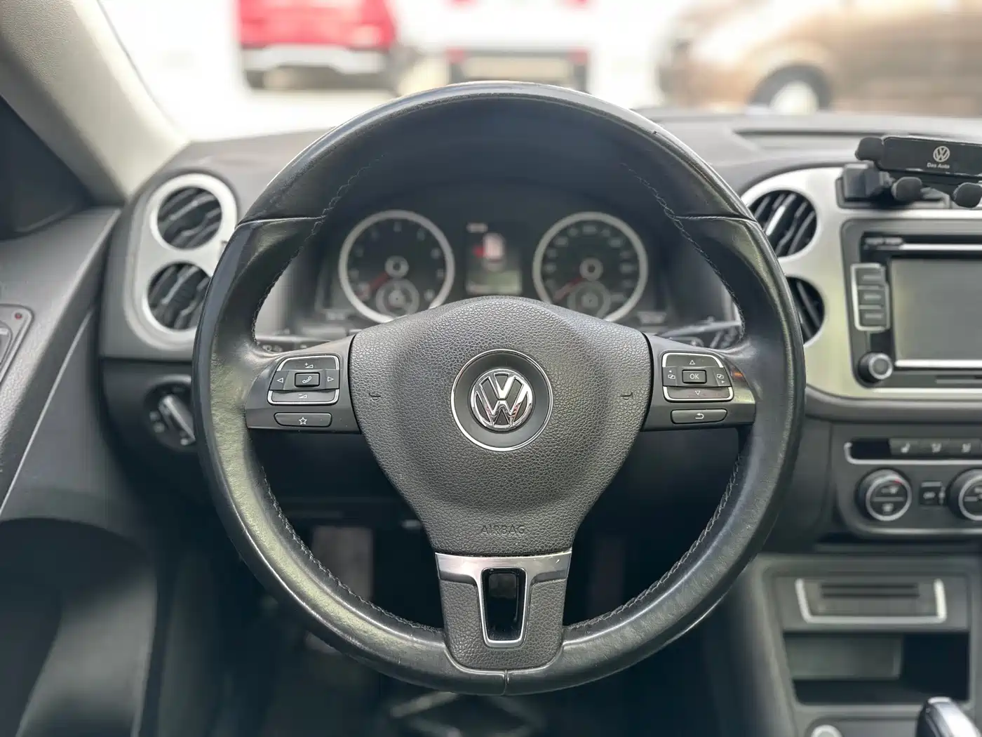 Volkswagen Tiguan 2015 1.8TSI Automatic 2WD Trendline фото 7