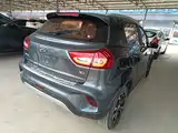 Фото 7 - Geely Vision X3