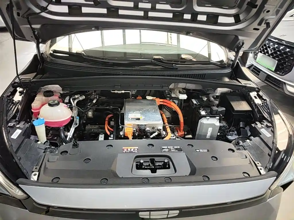Geely Geometry M6 2023 2022 450 New Intelligence Edition