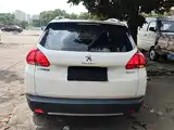 Photo 6 - Peugeot 2008