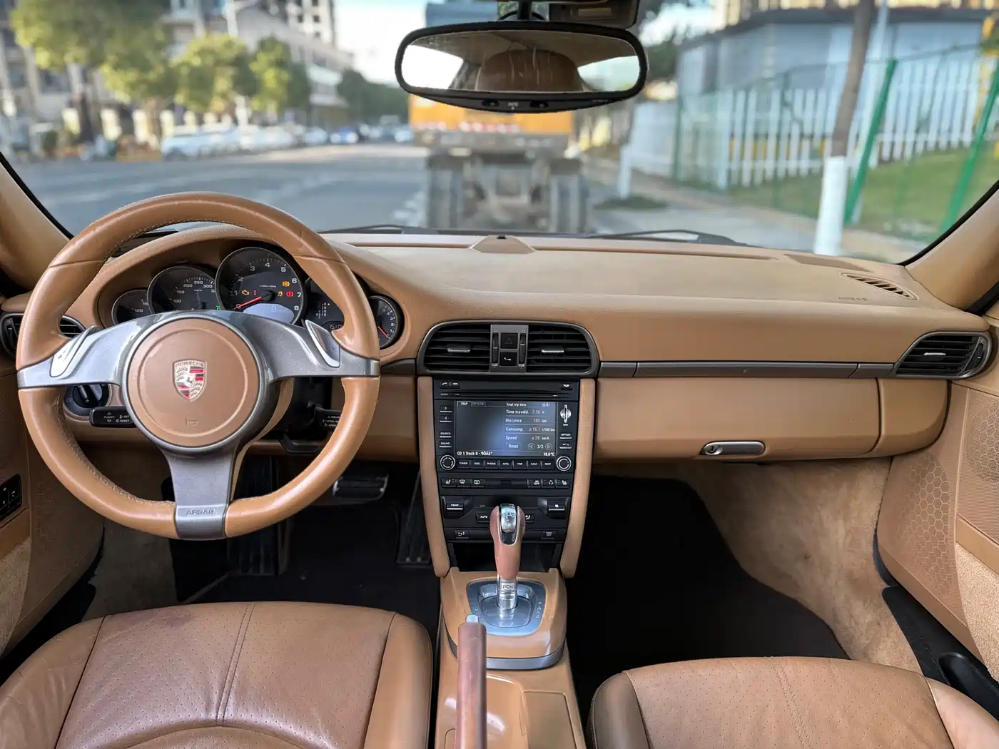 Porsche 911 2010 Carrera 3.6L фото 6