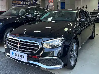 Mercedes-Benz E