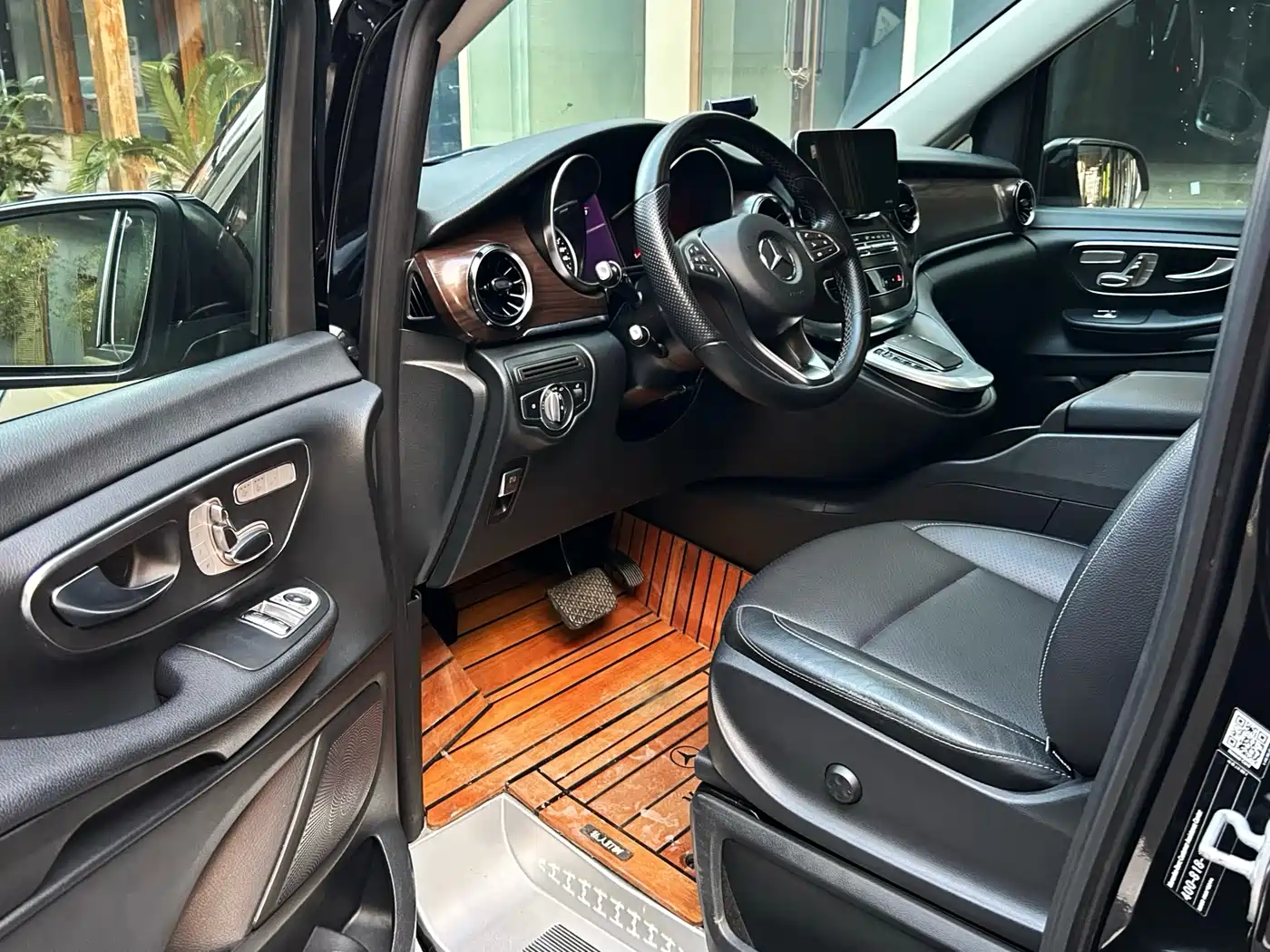 Mercedes-Benz V-Class 2021 V 260 Pilot Edition фото 4