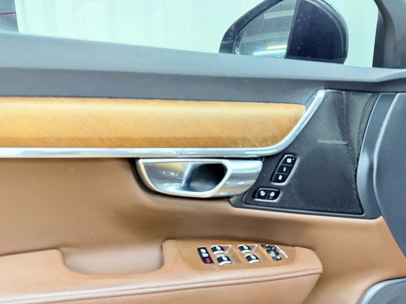 Фото 22 - Volvo S90