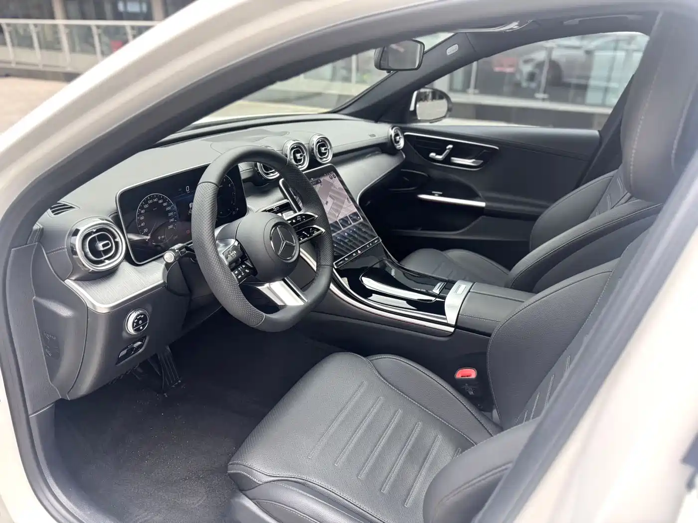 Mercedes-Benz C-Class 2023 C 260 L Sport фото 4
