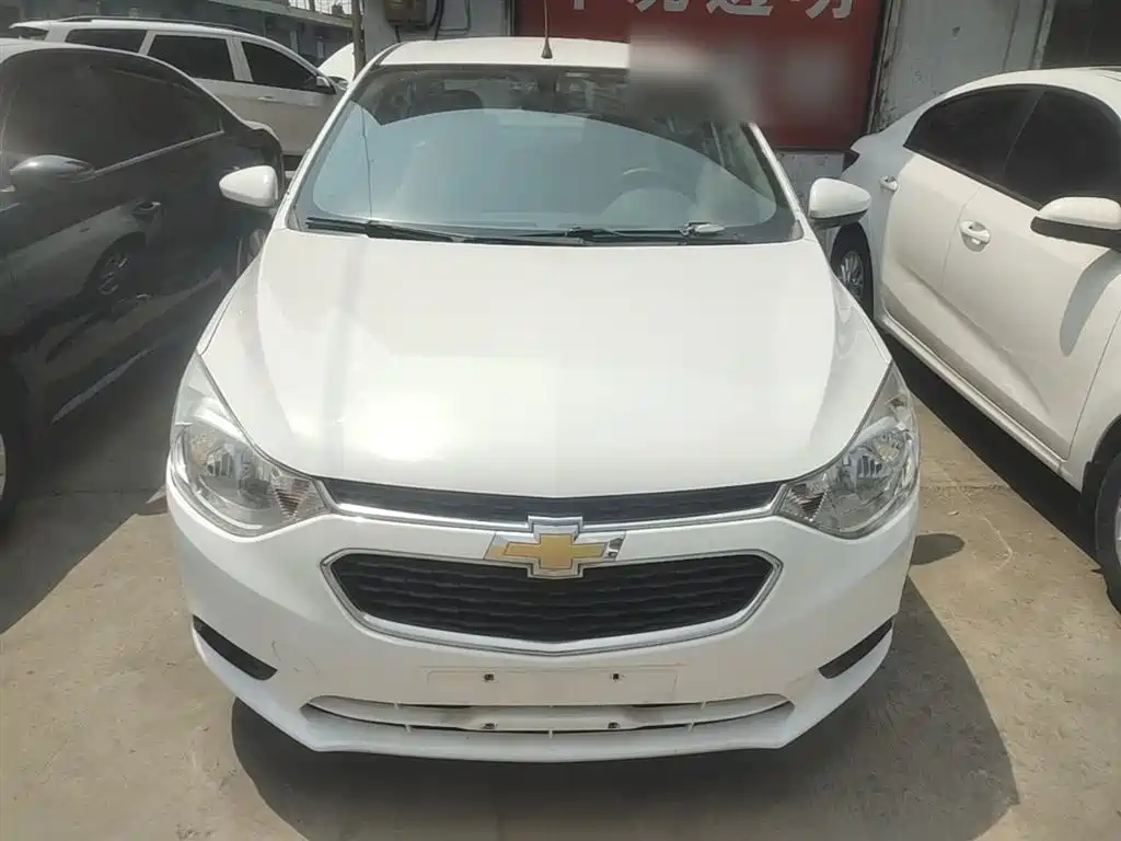 Chevrolet Sail 2015 Sail 3 1.3L Manual Ideal Edition фото 3