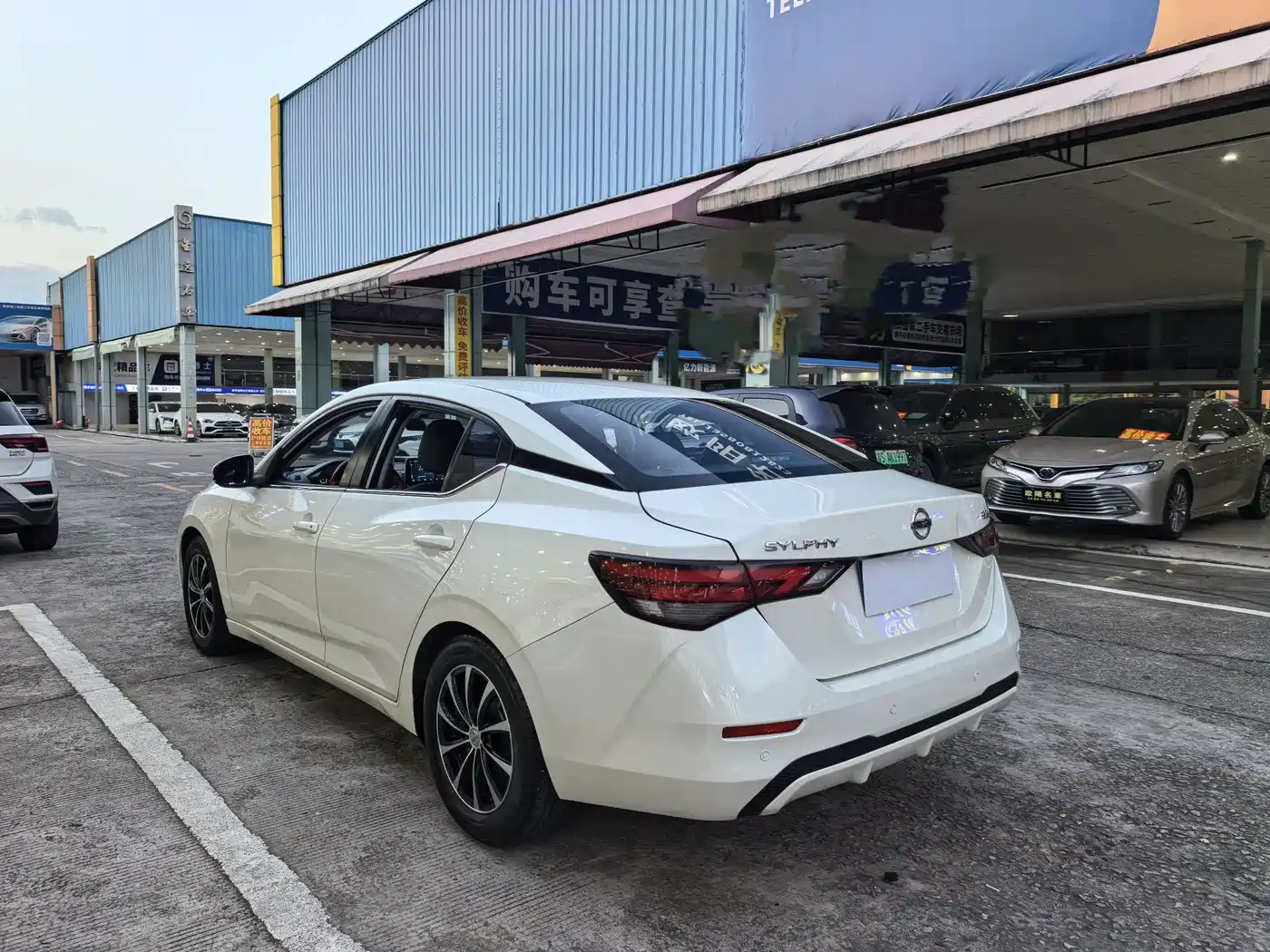 Nissan SYLPHY, миниатюра 11