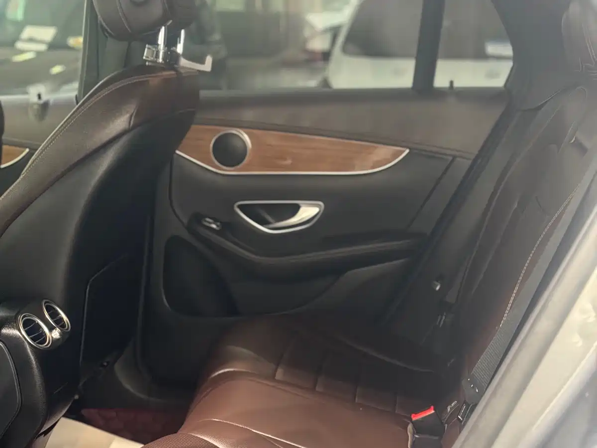 Mercedes-Benz GLC Coupe 2018 2018 GLC 260 4MATIC Coupe SUV
