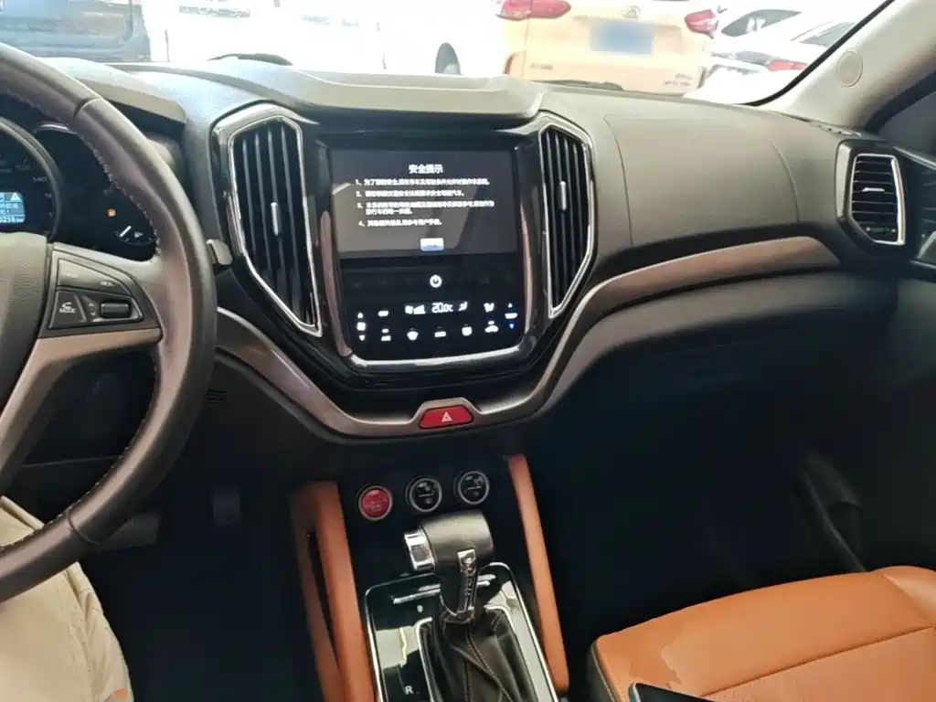 Changan Oshan Changan Oushang CX70 2017 2017 CX70T 1.5T Automatic Zun Qing Edition
