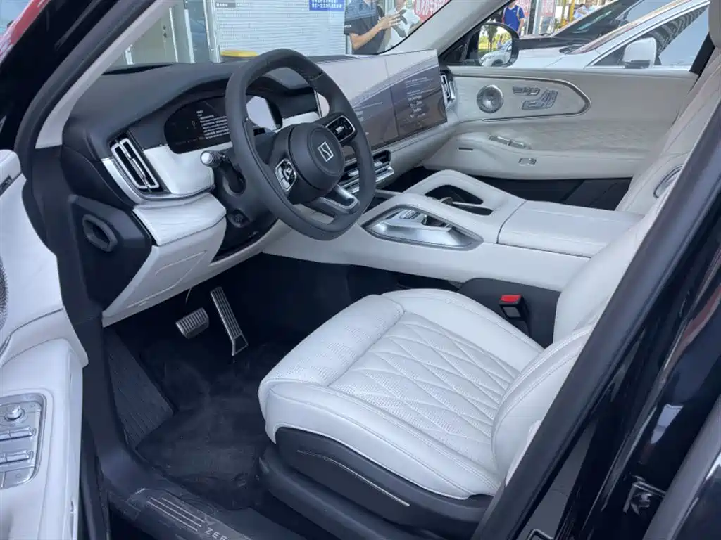 ZEEKR 8X 2026