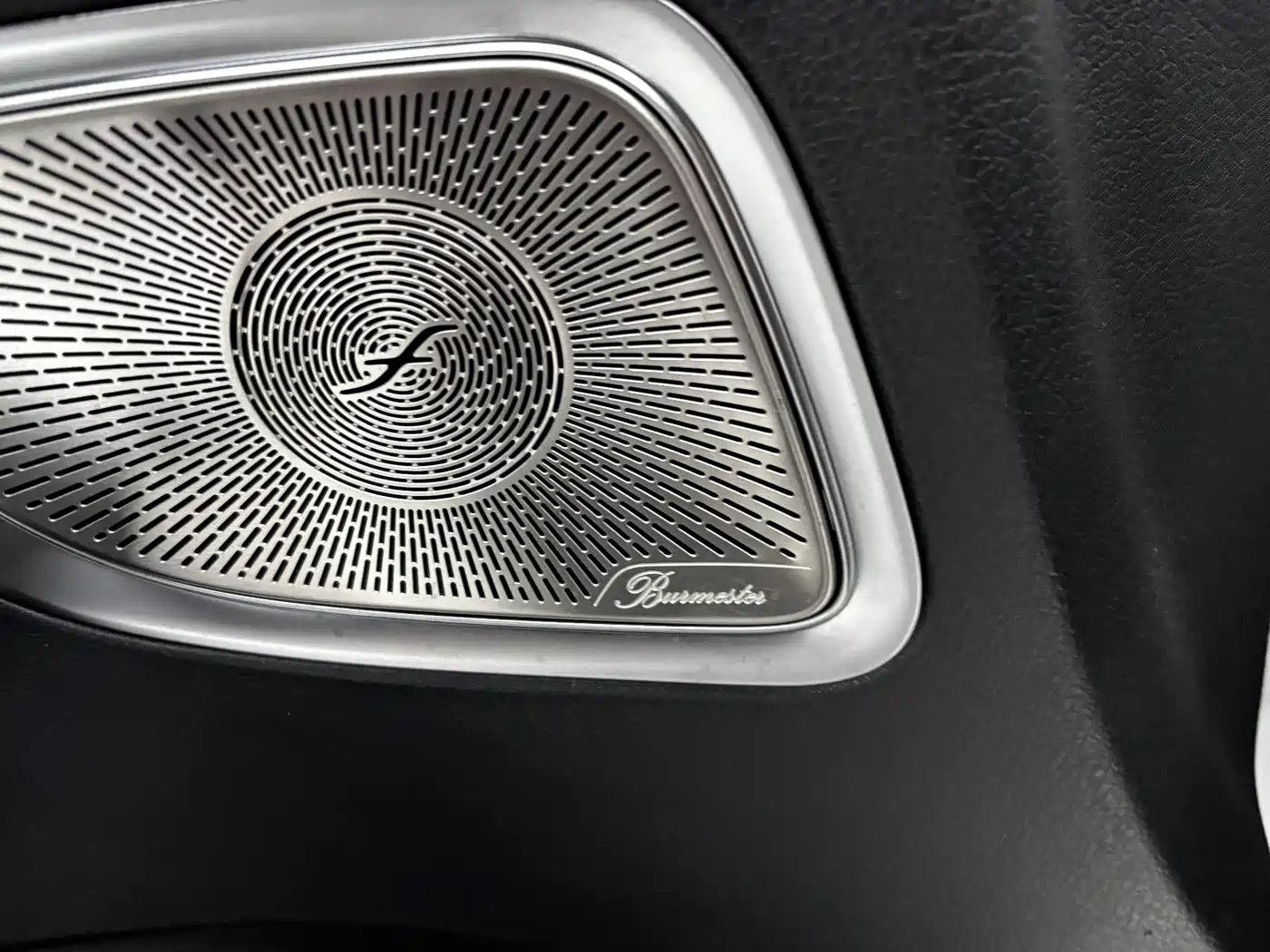 Mercedes-Benz C-Class 2024 Facelift C 260 L Moonlight Sport фото 12