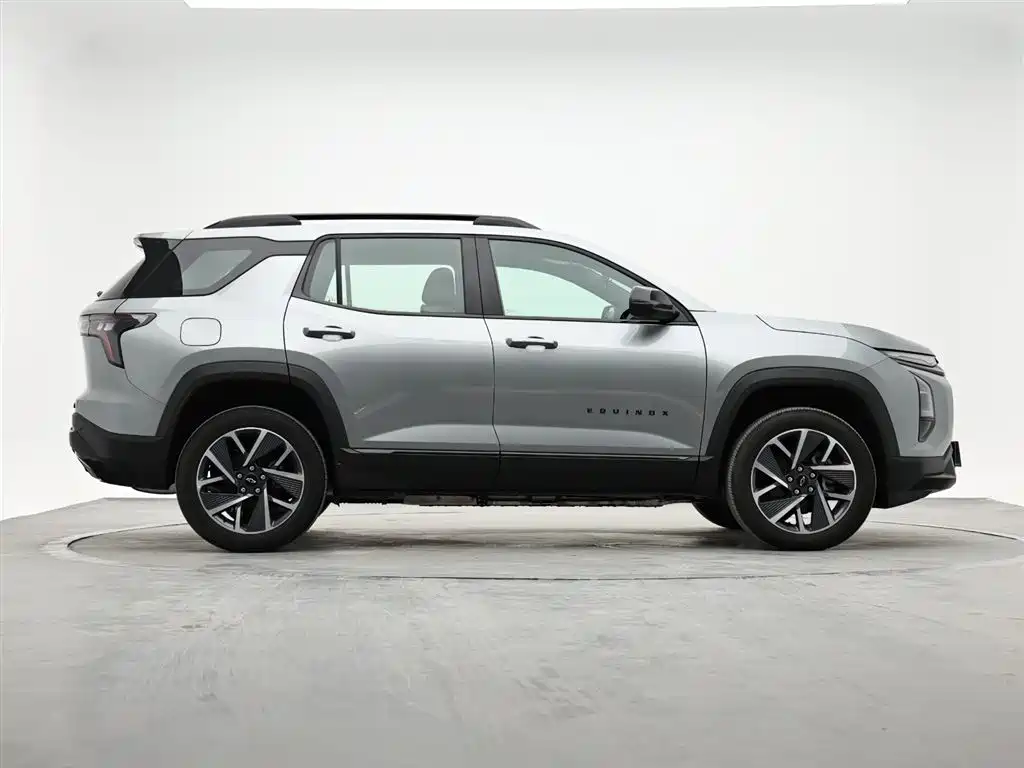 Chevrolet Equinox Plus 2024 102km RS Flagship Edition фото 6