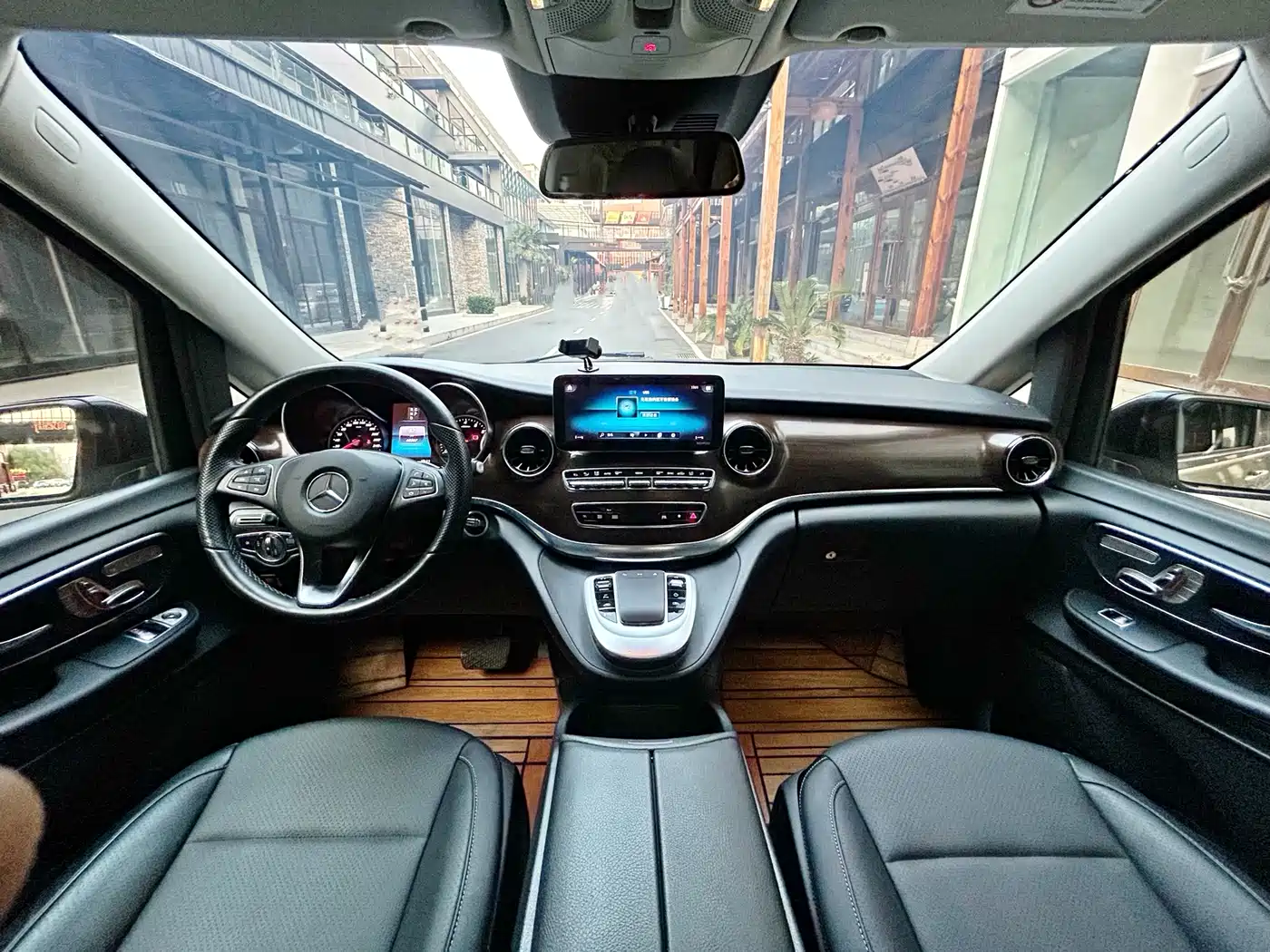 Mercedes-Benz V-Class 2021 V 260 Pilot Edition фото 6
