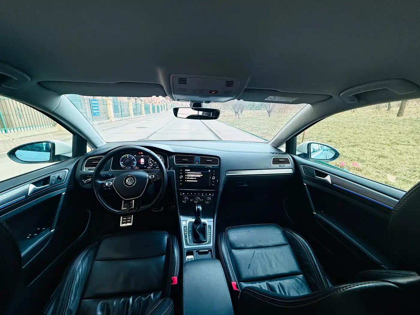 VOLKSWAGEN GOLF NEW ENERGY