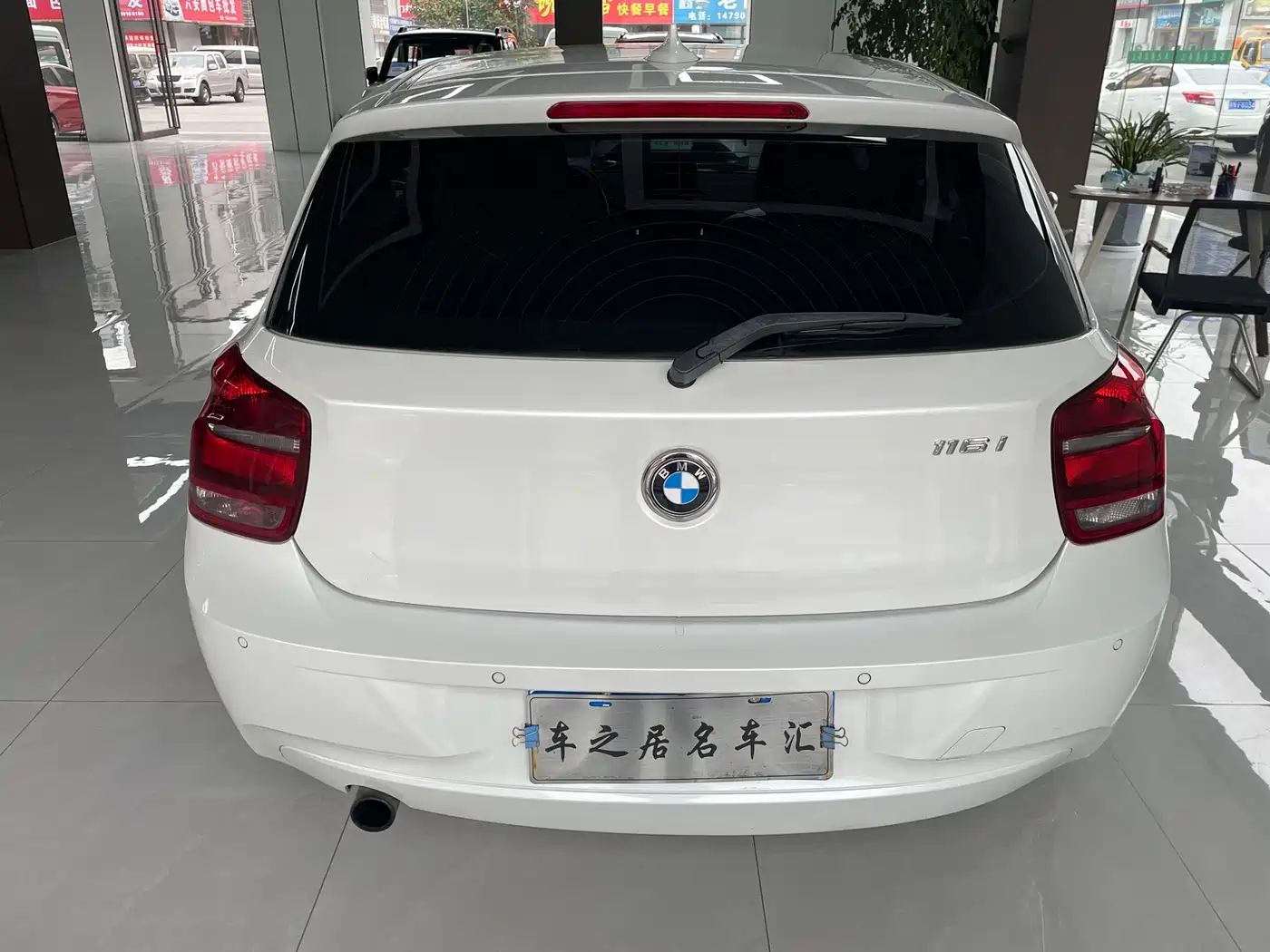 BMW 1 Series (Import) 2013 Facelift 116i Leading Model фото 4