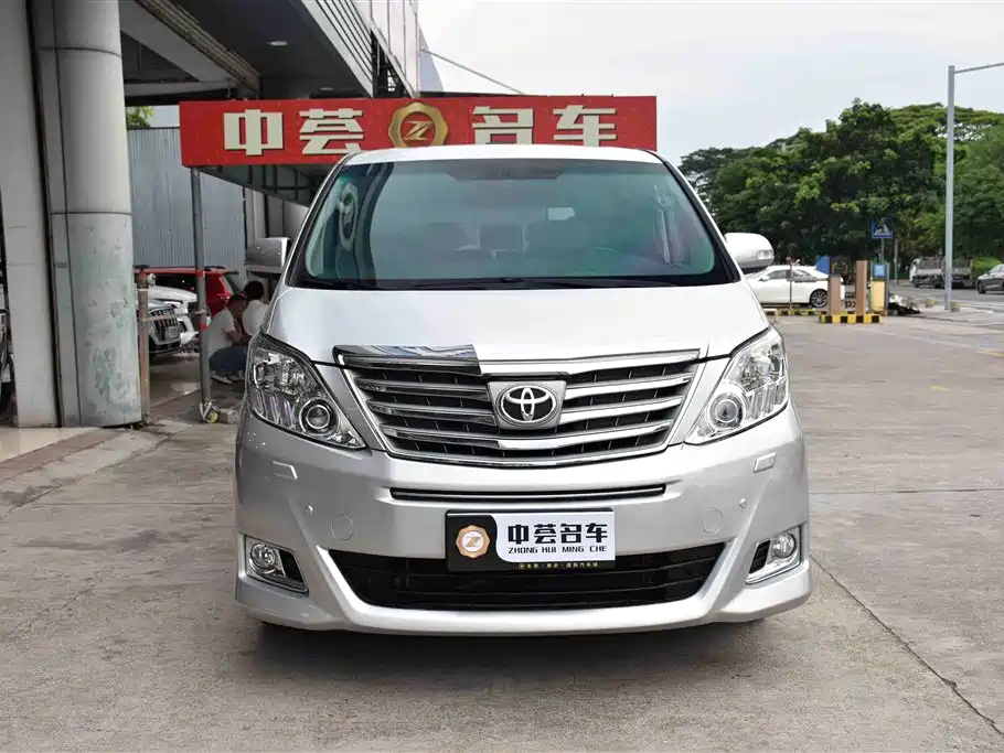 Toyota Alphard 2012 3.5L Luxury Edition фото 2
