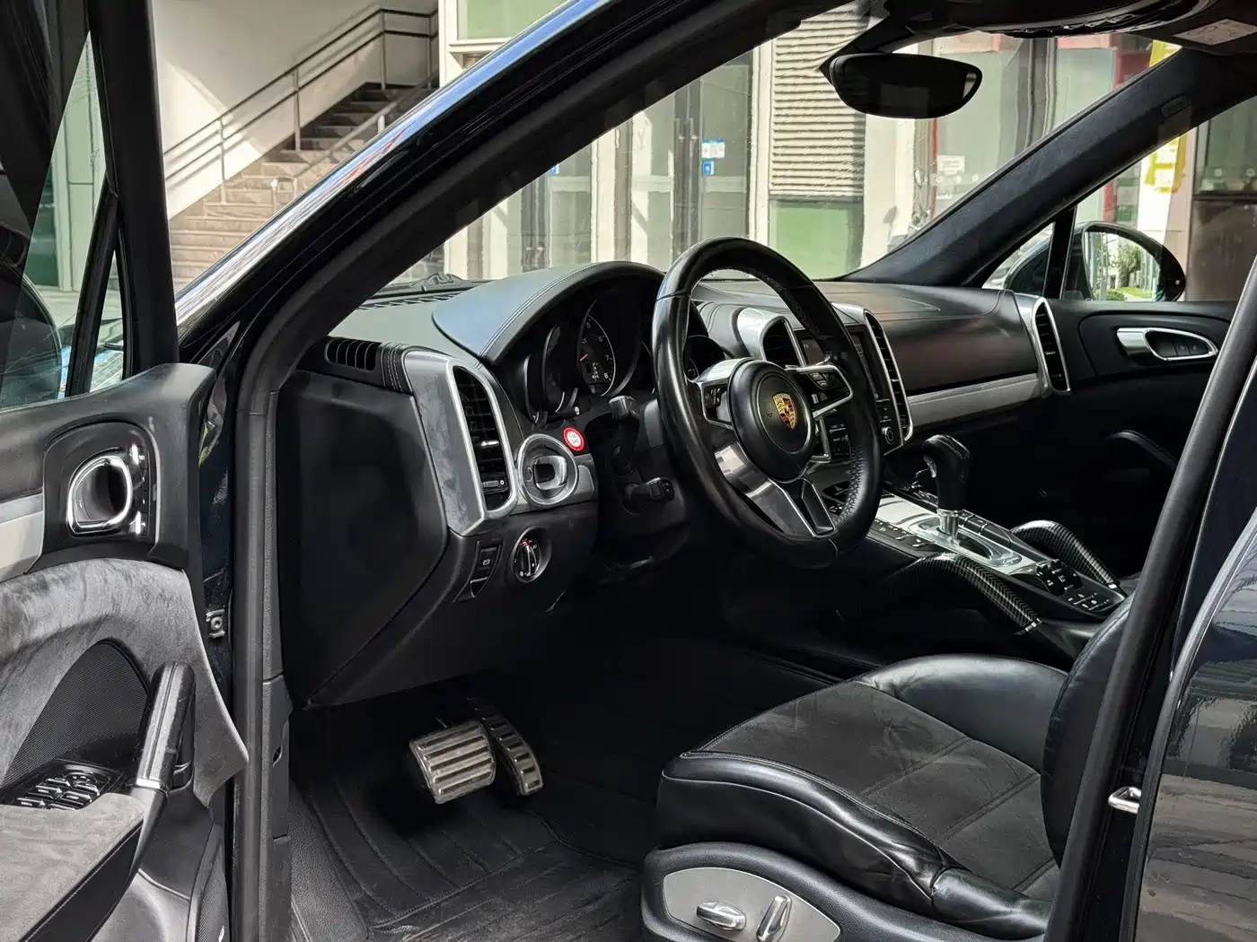Photo 4 - Porsche Cayenne