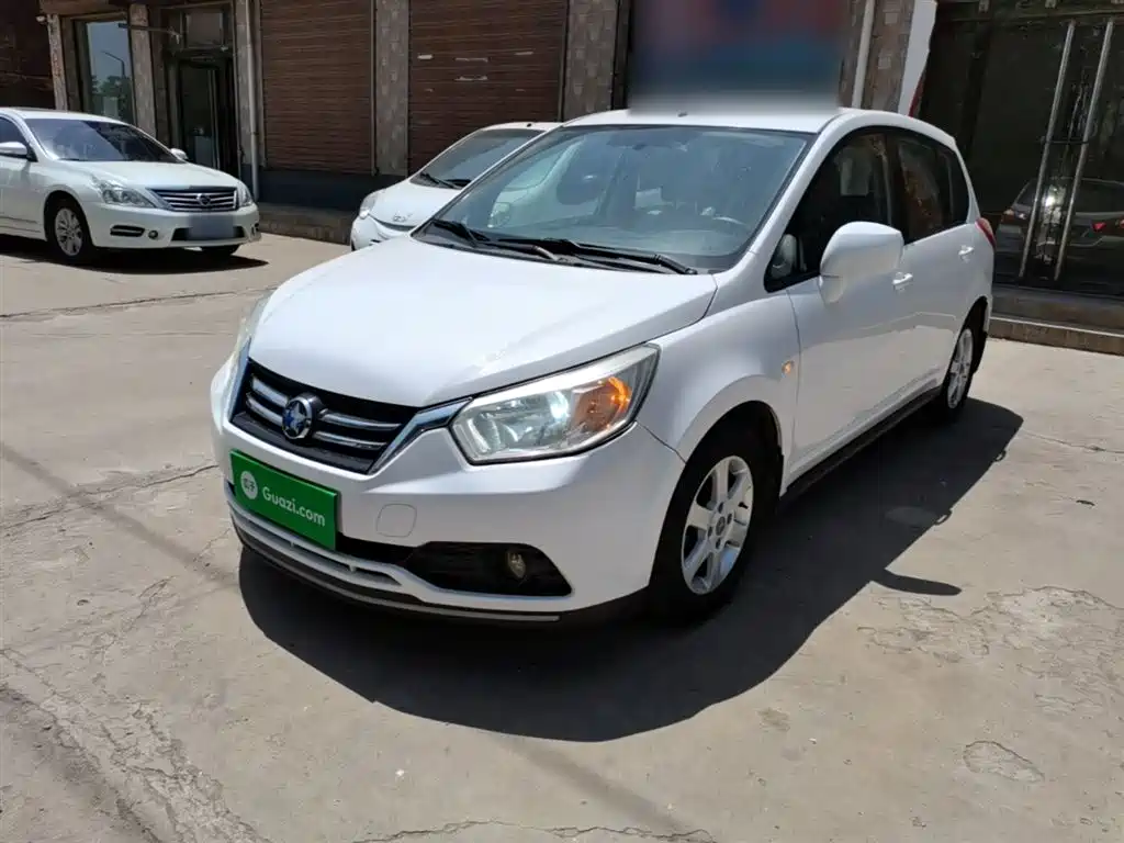 Venucia R50 2016 2015 1.6L Manual Fashion