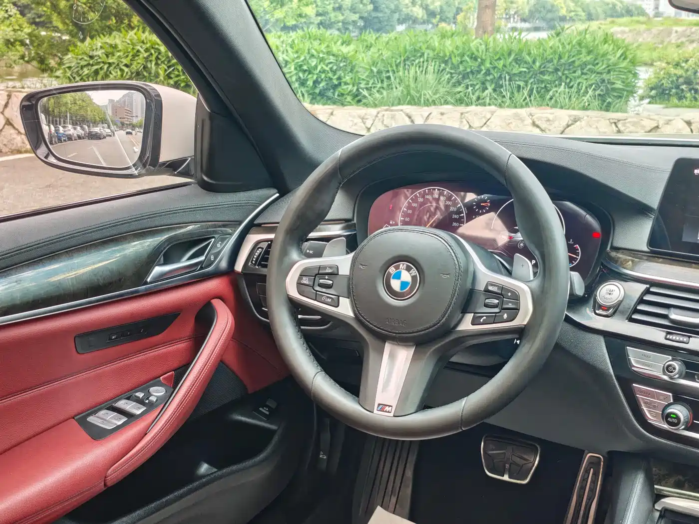 BMW 5 Series 2019 Facelift 530Li Leading M Sport Package фото 4