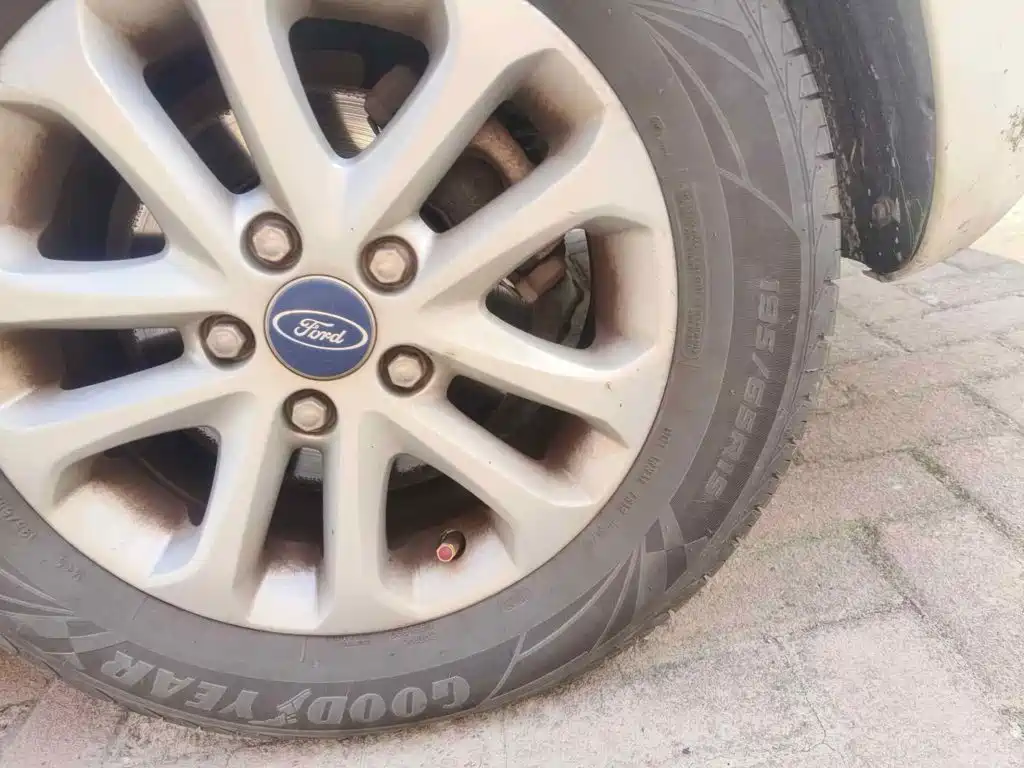 Фото 7 - Ford Focus