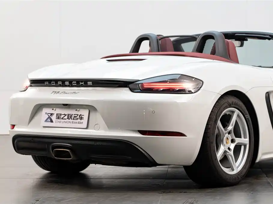 Porsche 718 2022 Boxster 2.0T фото 7