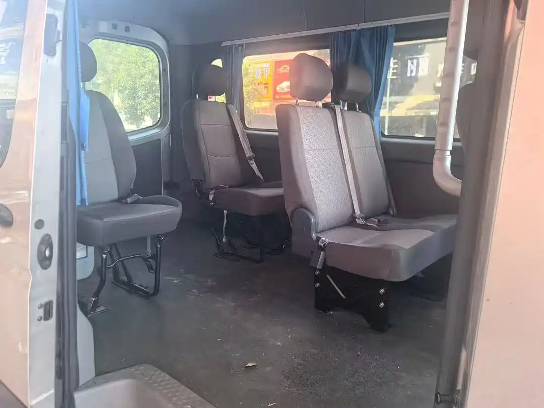 JAC Star锐 2022 2022 2.0T Fuel King PLUS Express Edition Short Wheelbase 6-7 Seater HFC4DB3-2E4