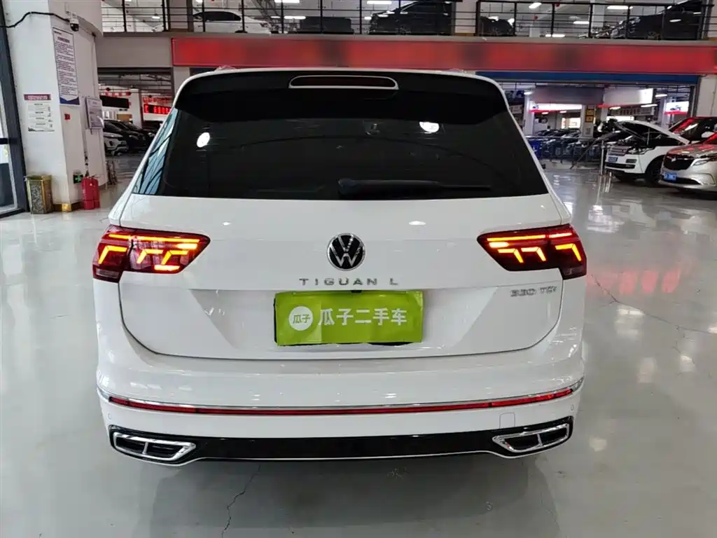 Volkswagen Tiguan L 2022 330TSI Auto 2WD R-Line Premium Edition фото 6