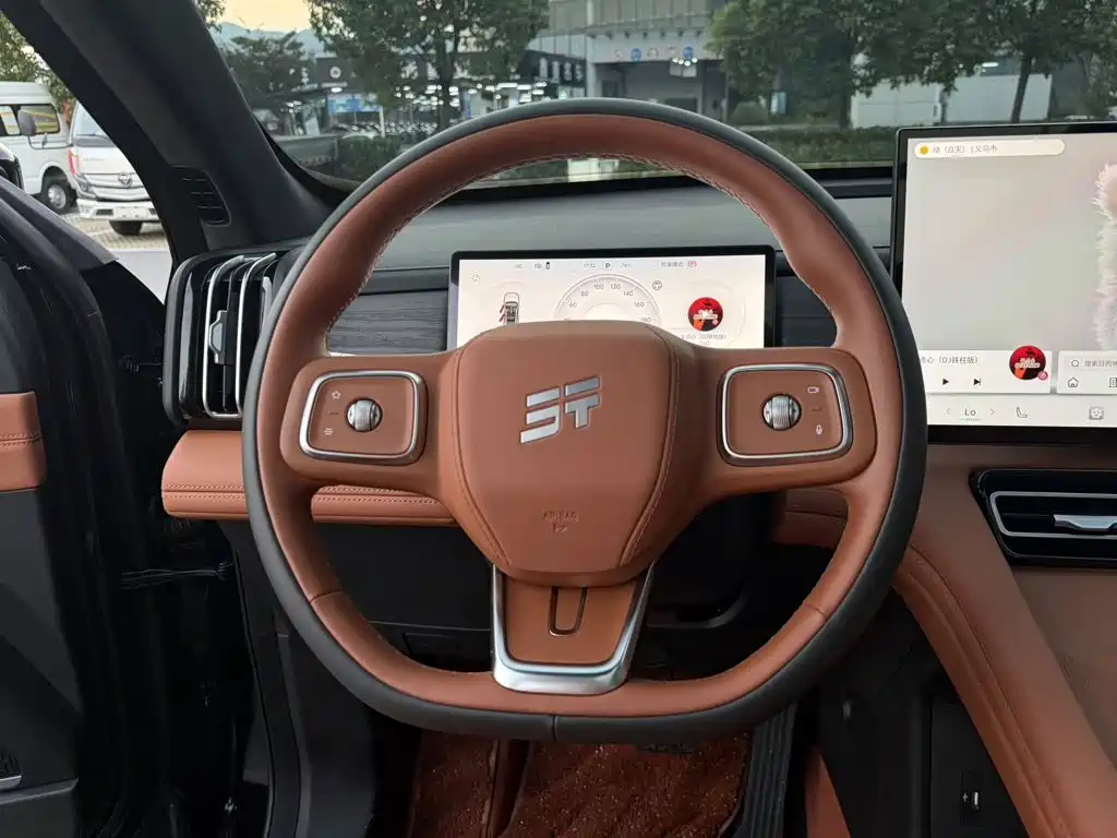 Jetour X70L 2026 2025 1.5T High Spec Edition 5-seater