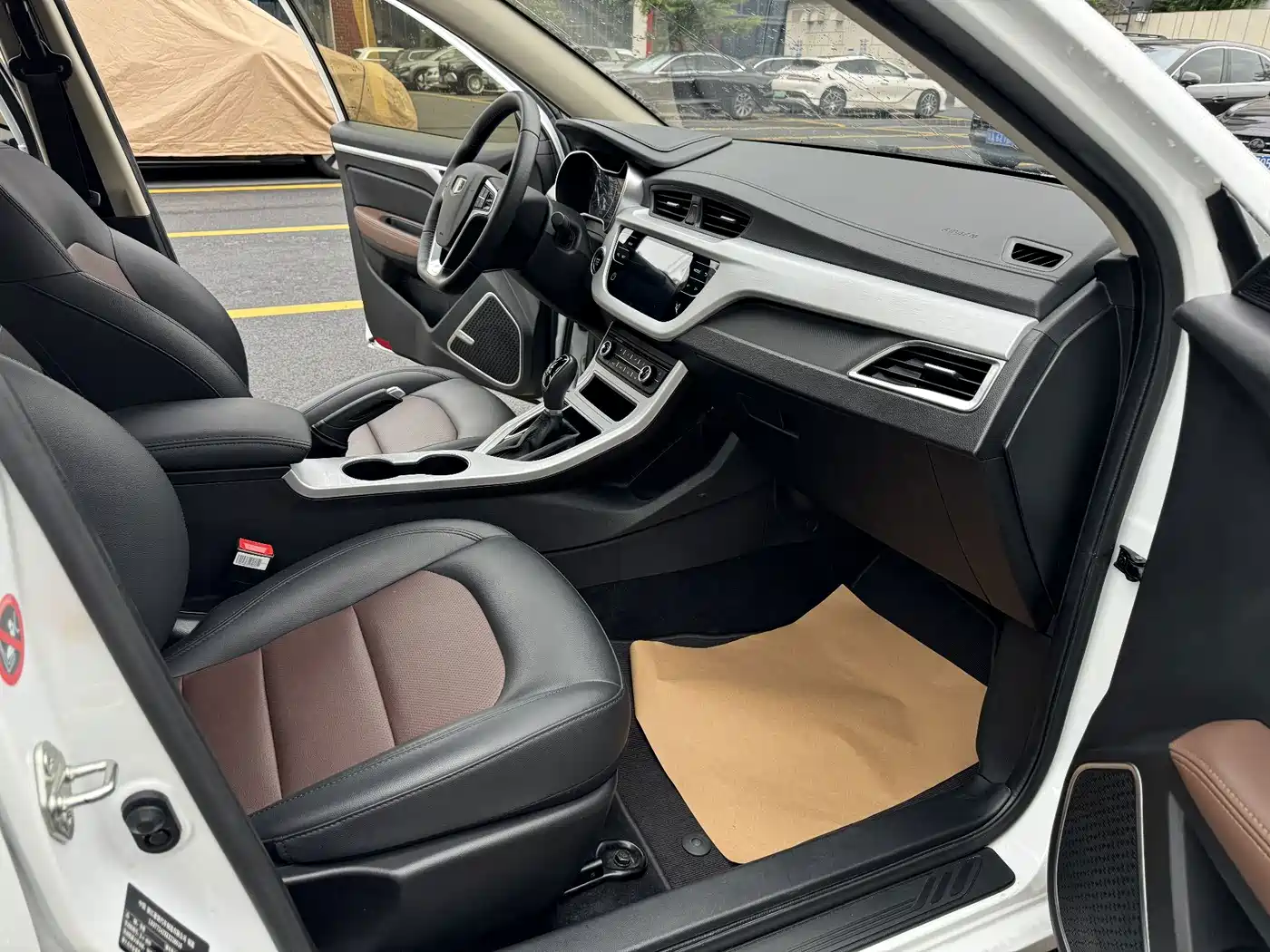 Geely Vision 2019 2019 Upgrade 1.5L CVT Luxury China VI