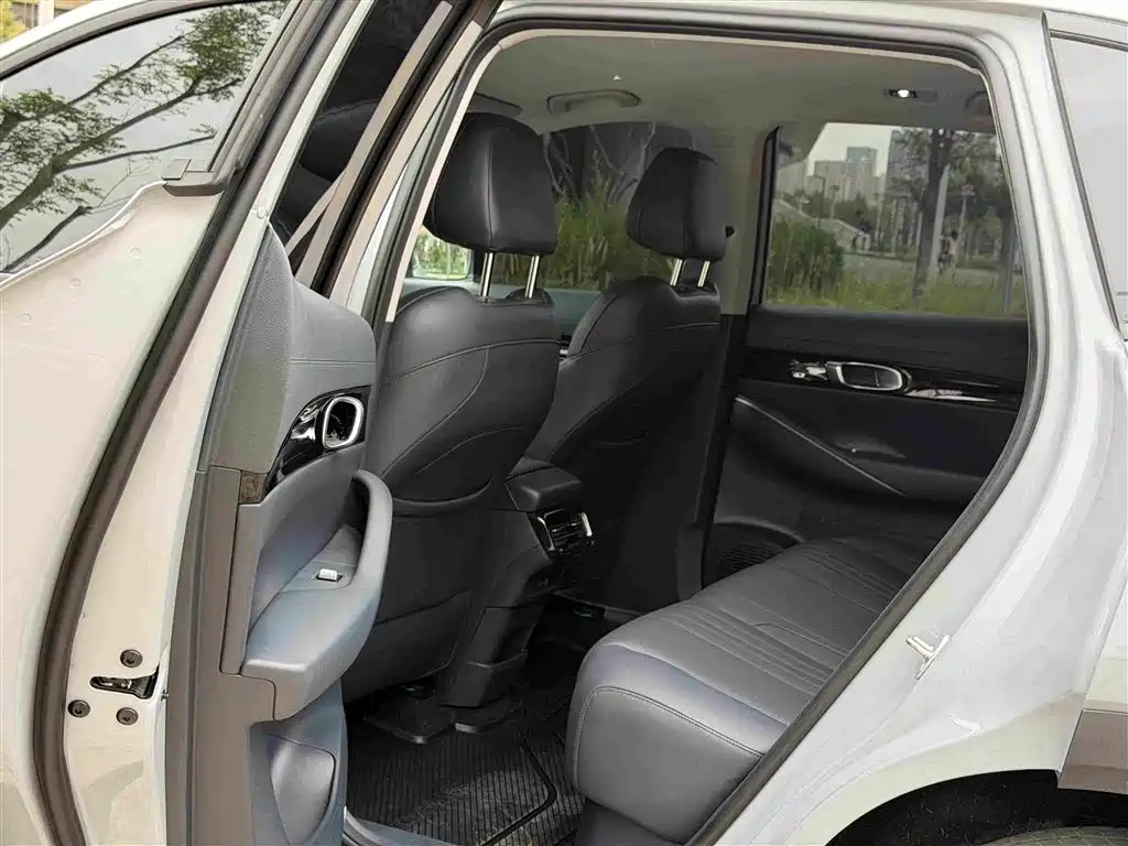 Geely Galaxy Galaxy E5 2026 2026 530km Voyager Edition