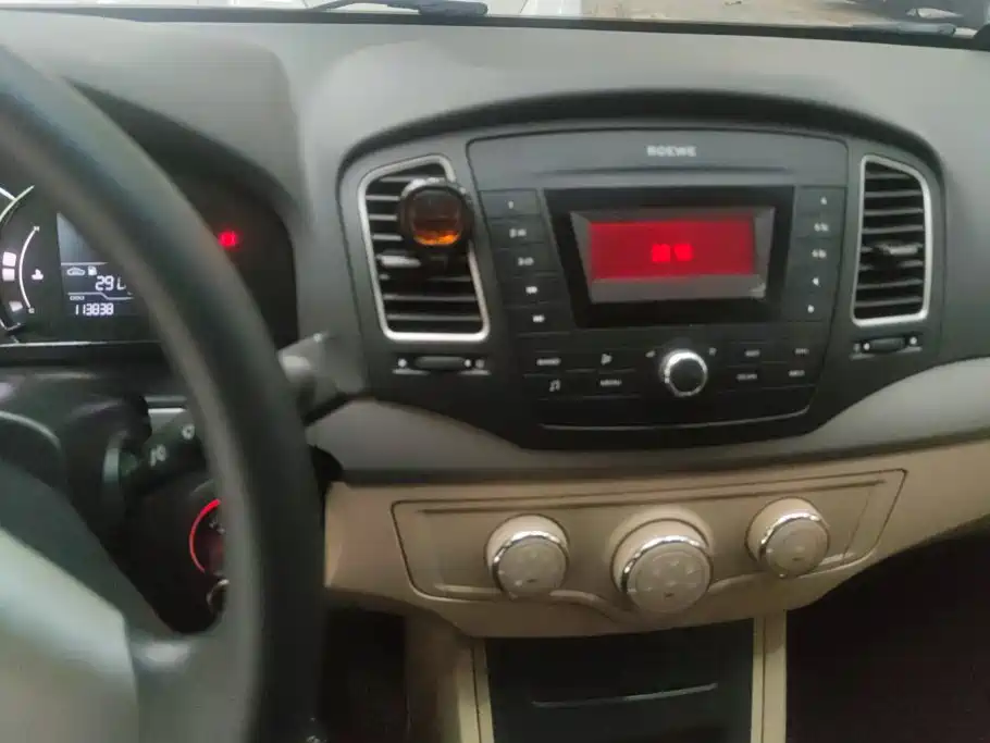 Roewe 350 2014 2014 1.5L Manual Swift Edition