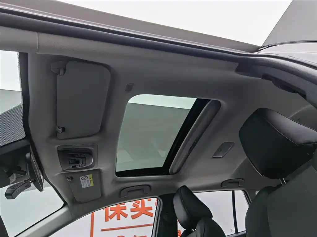 Toyota Frontlander 2023 2.0L CVT Luxury Edition фото 5