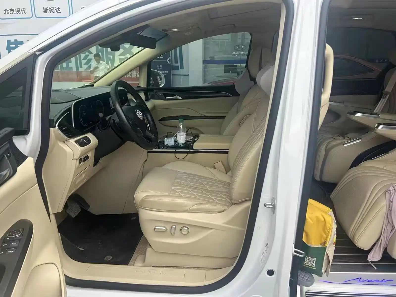 Фото 2 - Buick GL8