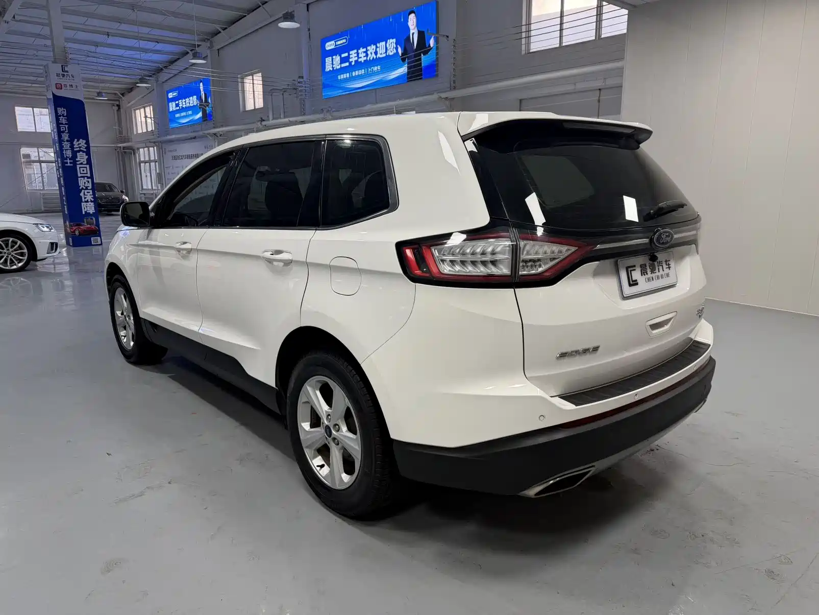 Фото 5 - Ford Edge