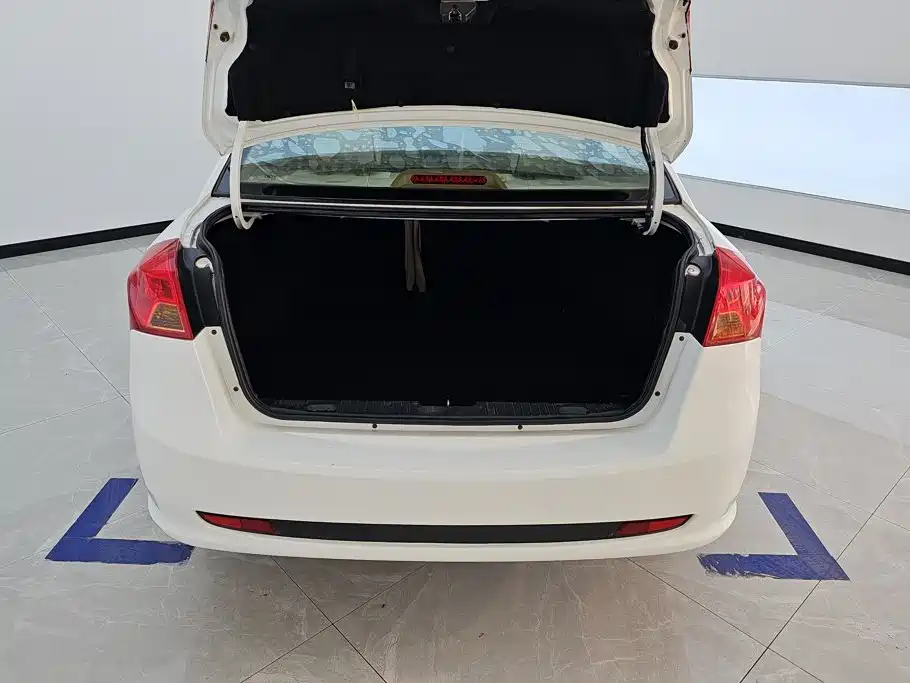 Фото 4 - Buick Excelle