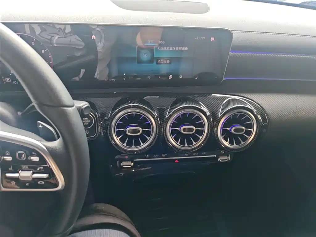 Mercedes-Benz A-Class 2020 A 200 L фото 13