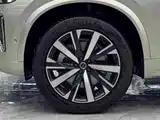 Фото 4 - Volvo XC90