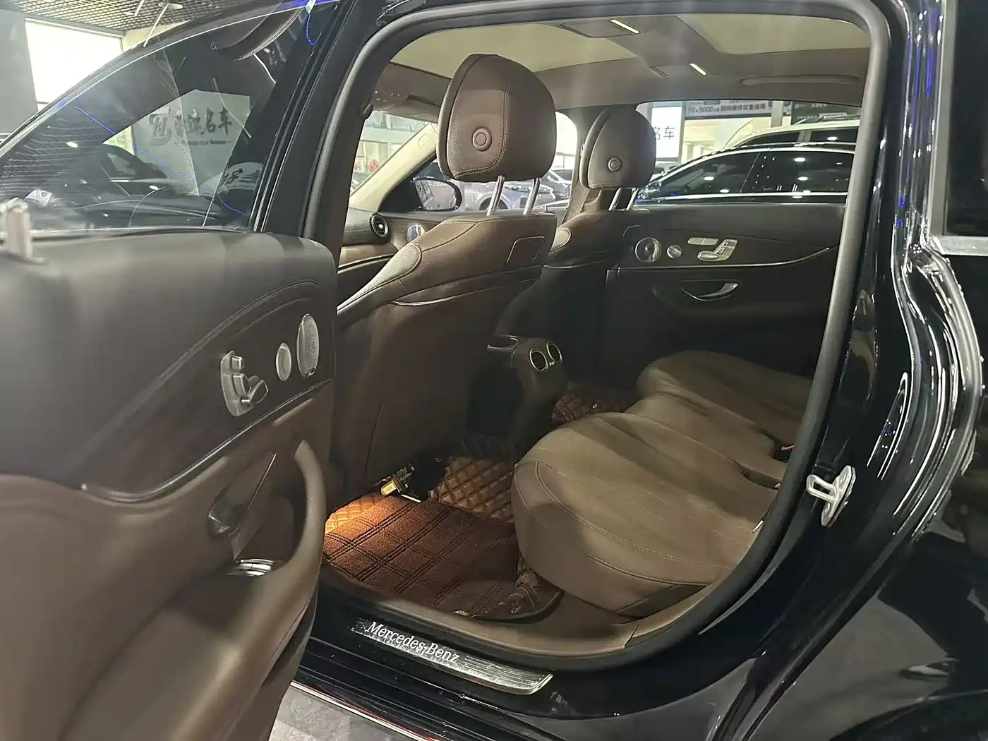 Mercedes-Benz E-Class 2020 E 300 L Fashion фото 7