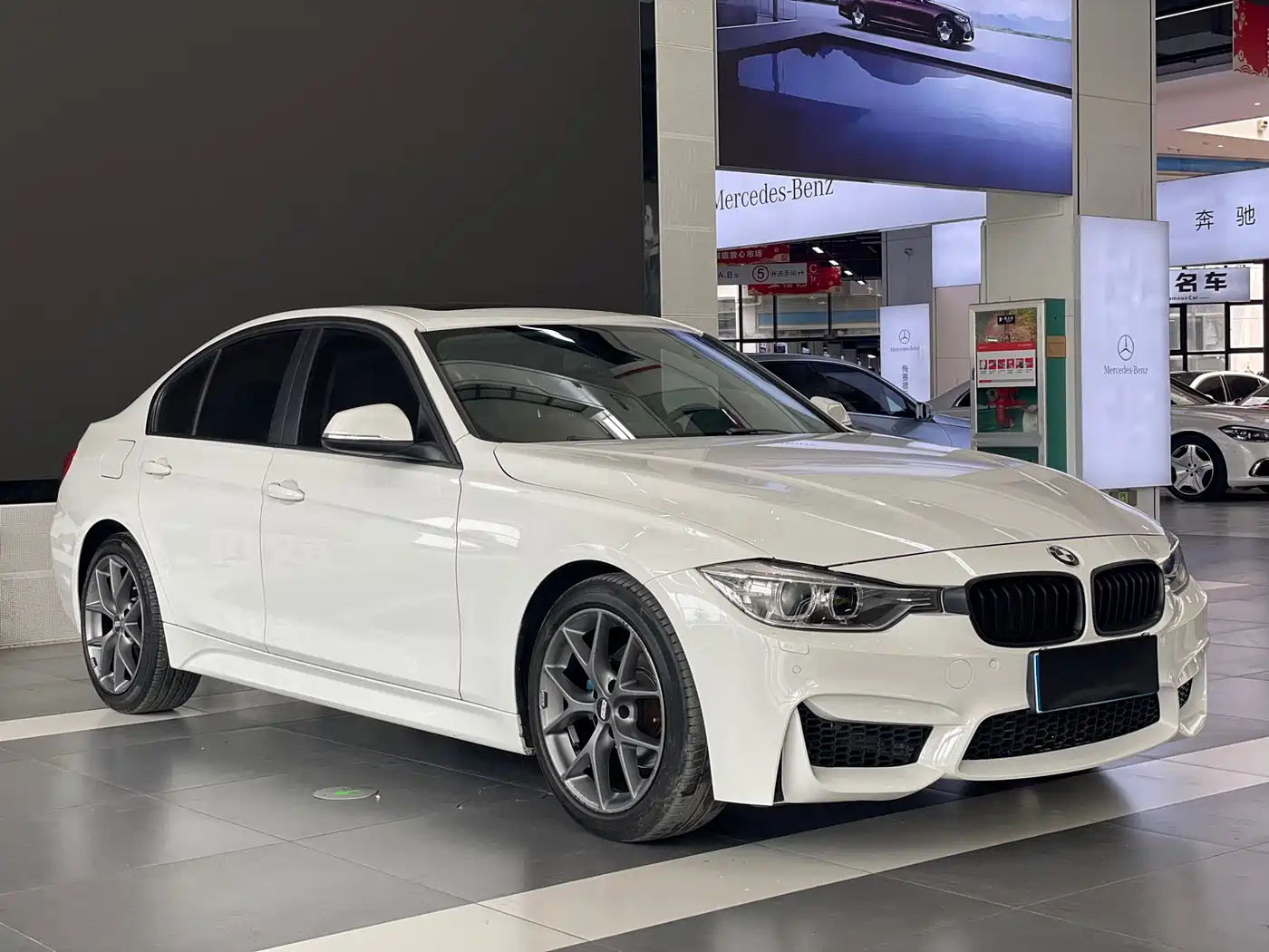 BMW 3 Series 2013 320i Fashion фото 3