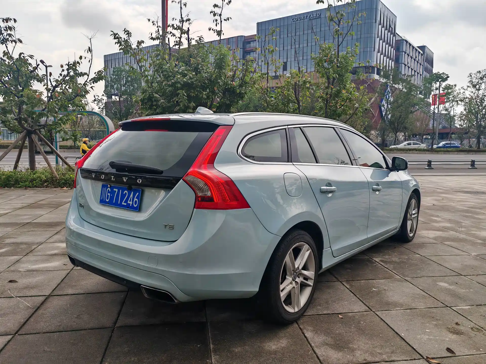 Photo 6 - Volvo V60