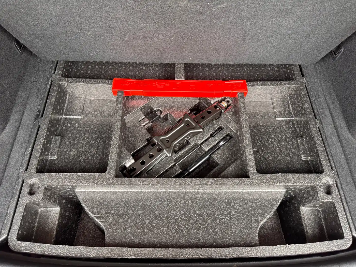 Geely Coolray 2020 2020 PRO 260T DCT Knight