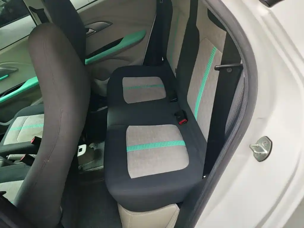 JMCG New Energy Yizhi EV3 2024 2024 Youth Edition 330KM Comfort