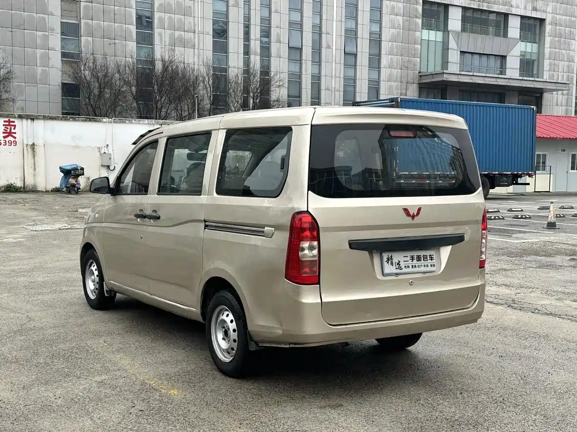 Wuling Motors Wuling Rongguang V 2018 2018 1.5L Standard