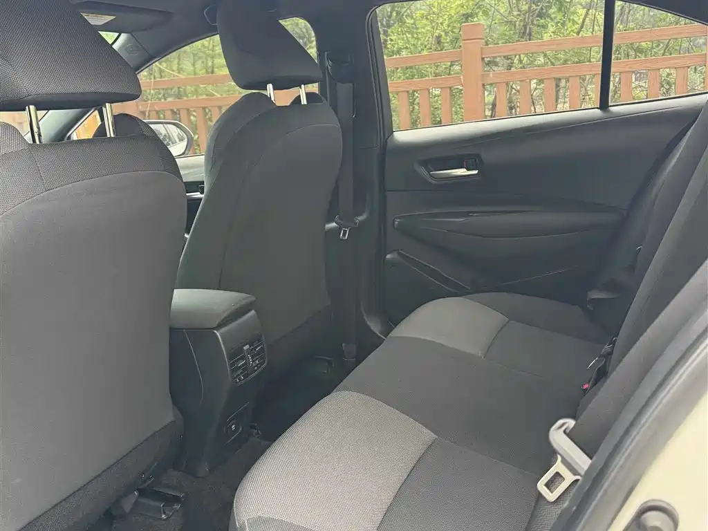 Hyundai Verna 2016 1.4L Automatic Cool Edition GLS фото 11