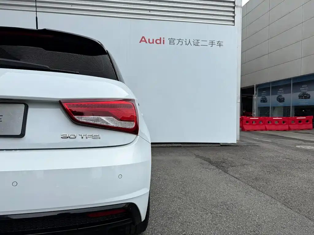Audi A1 2018 2018 30 TFSI Limited Collector's Edition