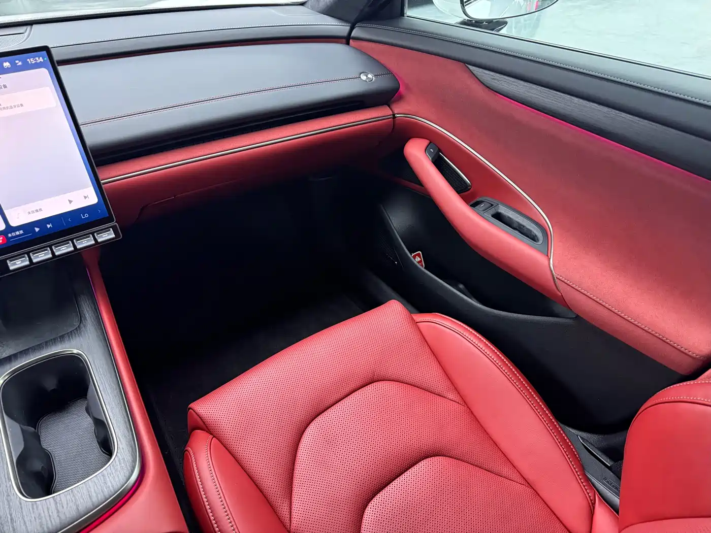 XIAOMI CAR XIAOMI SU7