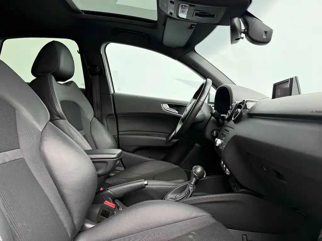 Audi A1 2018 2018 30 TFSI Limited Collector's Edition