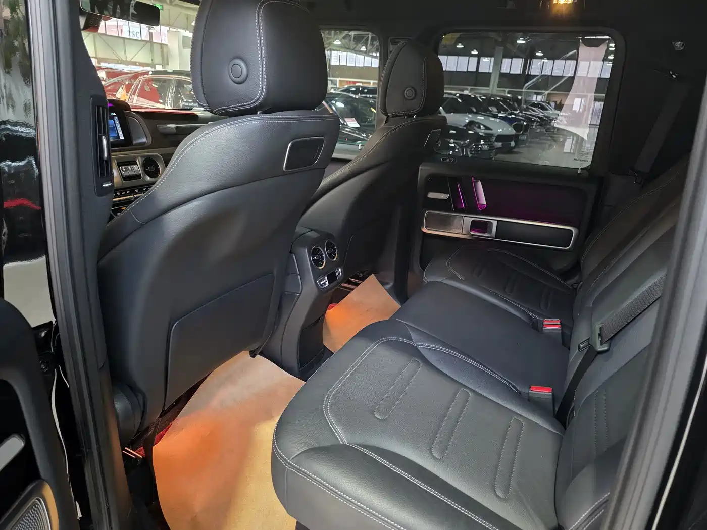 Mercedes-Benz G-Class 2024 G 350 фото 17
