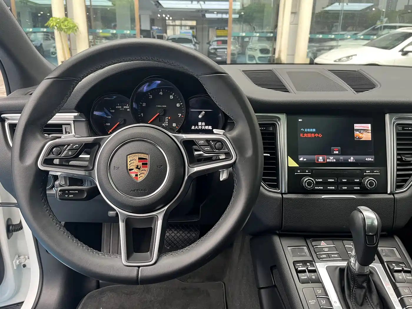 Porsche Macan 2017 Macan 2.0T фото 13